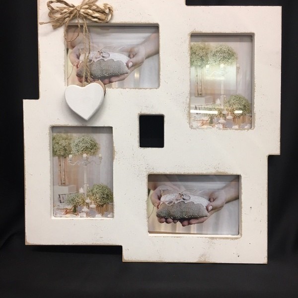 Portafoto da appendere in legno con applicazione cuori e fiocchi. Foto: CM 12x8 TOT CM 34x34 - MADE IN ITALY