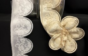 Nastro portaconfetti doppio tessuto con pizzo. MM 50 MT 10 - Ca. 36 confezioni