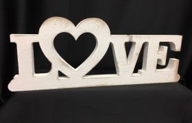Scritta MDF bianca "LOVE". CM 39.5 H 15