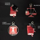 Ciondolo metallo bagno argento con smalto colorato. CM 5 circa. MADE IN ITALY