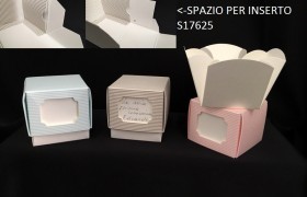 Scatola cartoncino con apertura a fiore e spazio per inserto. CM 6.5x6.5 H 7