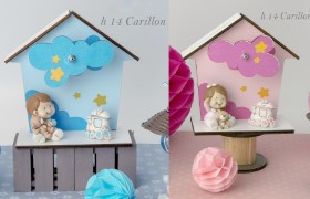 Carillon legno forma casa con bimbo resina. H 14
