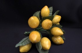 Mazzo 12 limoni con foglia.CM 2-2.5 ca