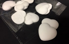 Set 12 cuori gessi lisci. CM 3x3