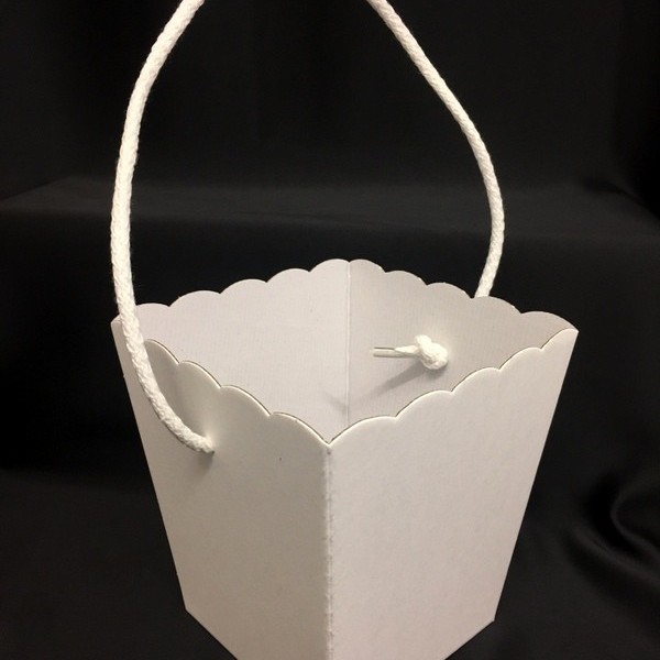 Vaso cartone fibra bianco con manico BASE CM.10X10 APERTURA :13.5X13.5  H CM.14.5