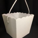 Vaso cartone fibra bianco con manico :BASE CM.15X15: APERTURA CM.20X20 : H CM.17.5