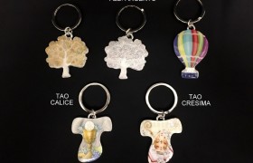 Portachiavi albero ottone bagno argento con lacca colorata. CM 8 MADE IN ITALY