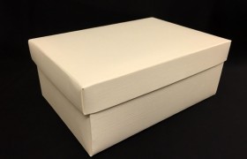 Scatola cartoncino fondo e coperchio avorio CM 20x14 H 8