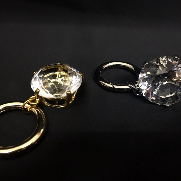 Portachiavi con diamante vetro Diam. 3. CM 7