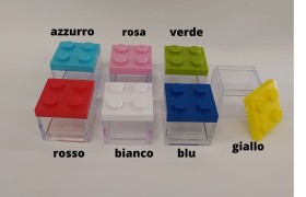 Scatola plexi con tappo incastro. ADATTA AL CONTATTO CON ALIMENTI. CM 5x5 H 4.5