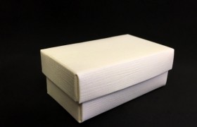Scatola cartoncino fondo e coperchio avorio CM 7x4 H 3