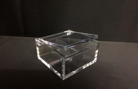 Scatola plexiglass CM 6x6 H 3