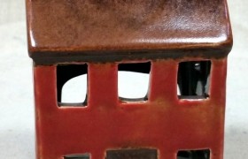 Lanterna foma casetta ceramica rossa e manico 6X4 H9