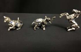 Animali mignon in argento con strass azzurri. CM 2-3