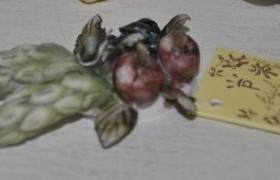 Tralcio ceramica con mele e punte di spiga