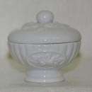 Scatolina con coperchio porcellana bianca