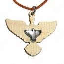Ciondolo legno con placca forma colomba in ottone con bagno argento. CM 3.5x4.5. MADE IN ITALY