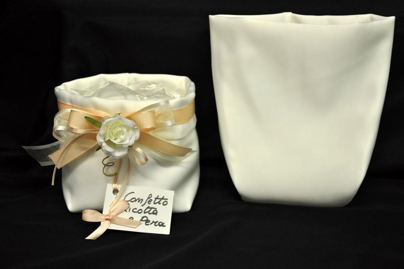 Sacchetto doppio raso AVORIO per KG 1 di confetti Diam. 14 CM 23x23
