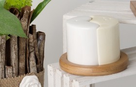 Sale e pepe ceramica bianca e panna con base legno DIAM 8 H 5 con scatola