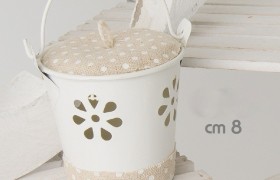 Secchiello latta bianco con coperchio e passamaneria telo pois CM 10 (manico compreso)