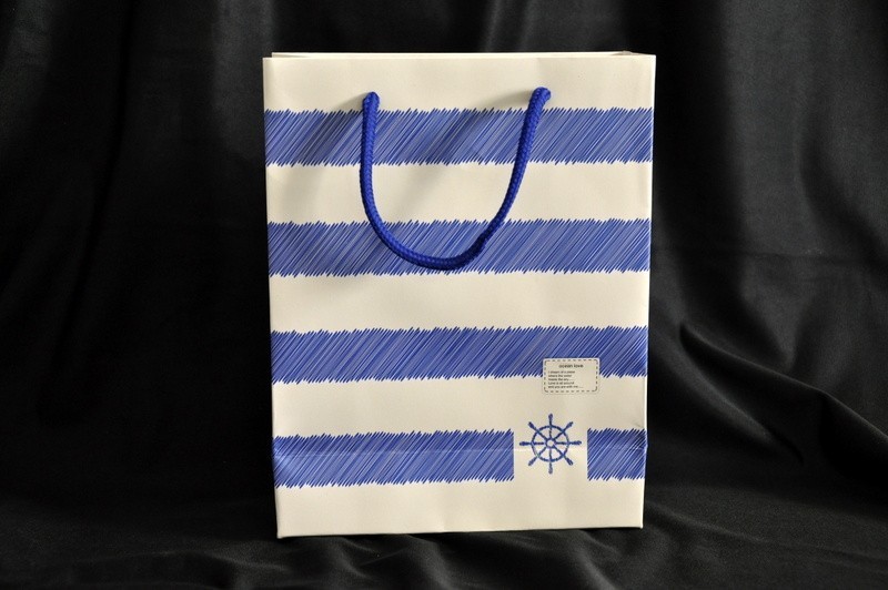 Borsa carta righe blu e bianche 18x8x23