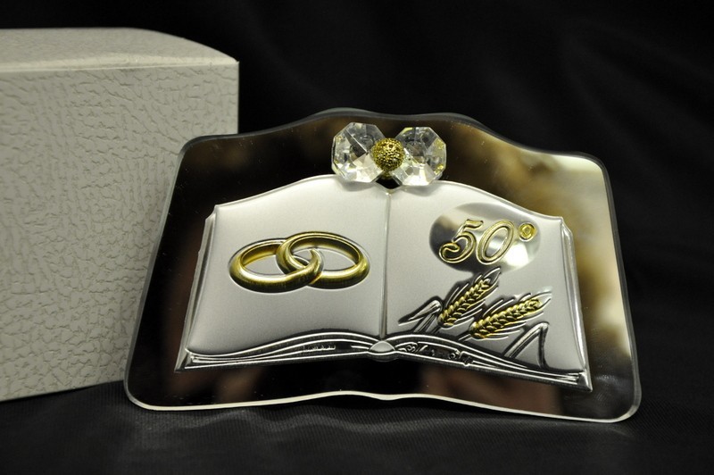 Immagine 50° anniversario argento su base specchio 12.5/10 H 7 con scatola. MADE IN ITALY