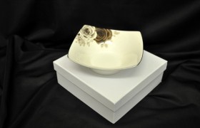Ciotola porcellana bianca con decoro rose nere 13x13 con scatola