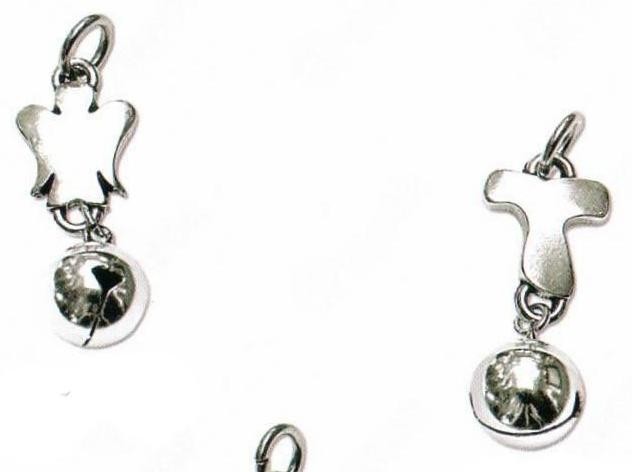 Ciondolo in ottone con bagno argento con campanellino. CM 4.5 circa. MADE IN ITALY