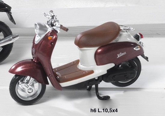 Scooter metallo con scatola H 6 L.10.5x4