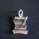 Ciondolo pergamena da laurea in ottone con bagno in argento CM 2.5. MADE IN ITALY