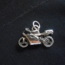 Ciondolo moto da corsa in ottone con bagno in argento CM 3 MADE IN ITALY