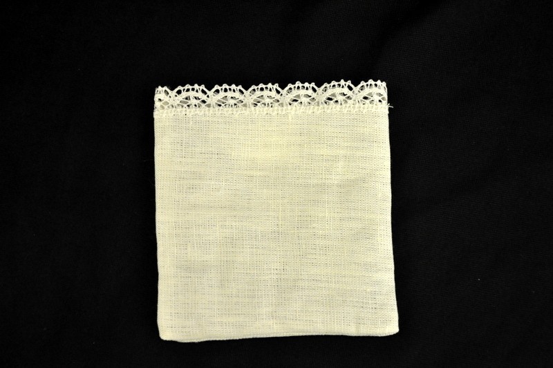 Sacchetto lino con bordo pizzo 9x10 MADE IN ITALY