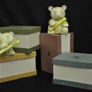 Koala ceramica colori assortiti come le scatole in foto. Ass.4 H 12