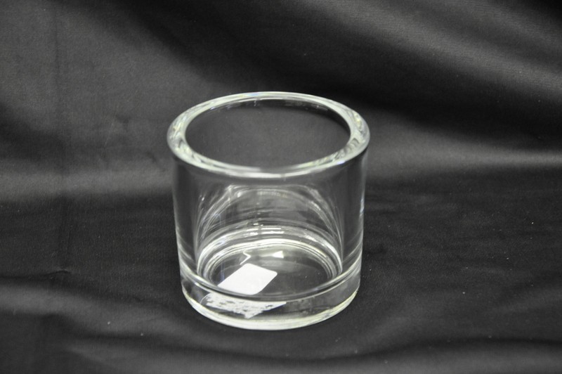 Cilindro vetro mis.interno diam.cm.7.5 - h cm.6  esterno 9x8