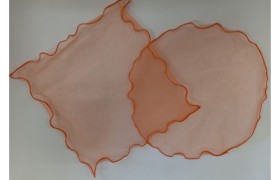 Tondo organza bordata DIAM.23CM.Quadrato organza bordata MIS.24X24CM.