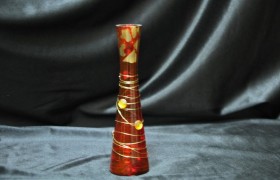 Vasetto rosso con dettagli pietre oro cm 15
