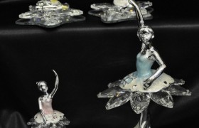 Ballerina resina argentata con gonna e base cristallo H. 20 MADE IN ITALY