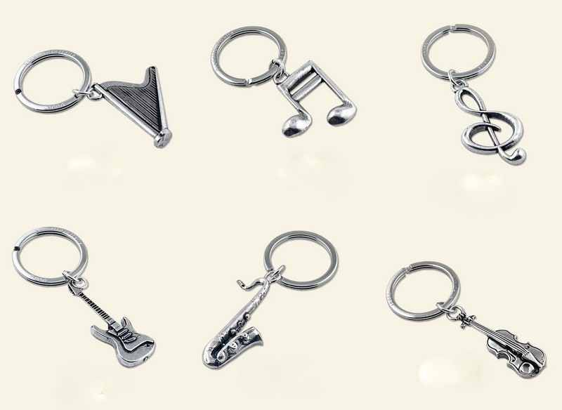 Portachiavi in ottone con bagno argento.MADE IN ITALY