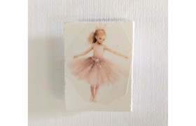 Magnete ceramica bianca ballerina.MIS.3X4CM