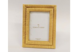 P/foto resina effetto rattan MIS.9,5X12 LUCE 6X9CM