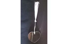 Cuore acrilico con nappa bianca MIS 5X4,5CM
