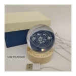 Sfera vetro sistema solare su base legno , luce multicolor e cavo USB pulsante accensione e scatola DIAM.6 H8CM