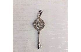 Chiavetta arg. fiore con strass H 4CM