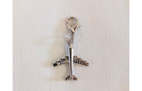 Charms aereo metallo con strass MIS.2X2,5CM