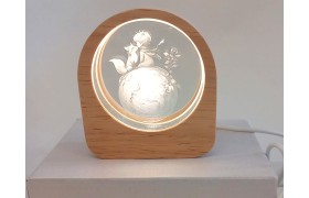 Lampada led P/PRINCIPE vetro e legno. DIAM.6CM MIS.7,5X8,3X 3CM
