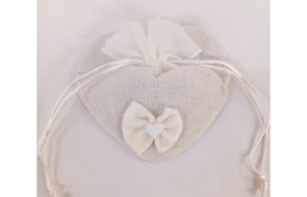 Sacchetto tessuto rigido forma cuore con sacchetto organza interno. CM 12