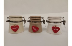 Barattolo ceramica con ciondolo cuore ASS.3  DIAM.7,3 H 7,5CM