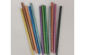 SET 12PZ Matita glitter colori assortiti. H 17,5CM
