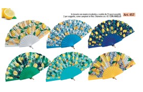 Ventaglio tessuto e manico plastica,assortiti come campioni in foto.DIAM.43CM con anello
