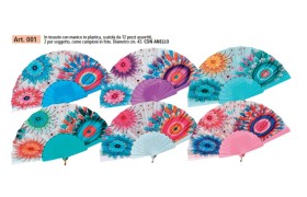Ventaglio in tessuto e manico plastica,assortiti come da foto.DIAM.43CM con anello
